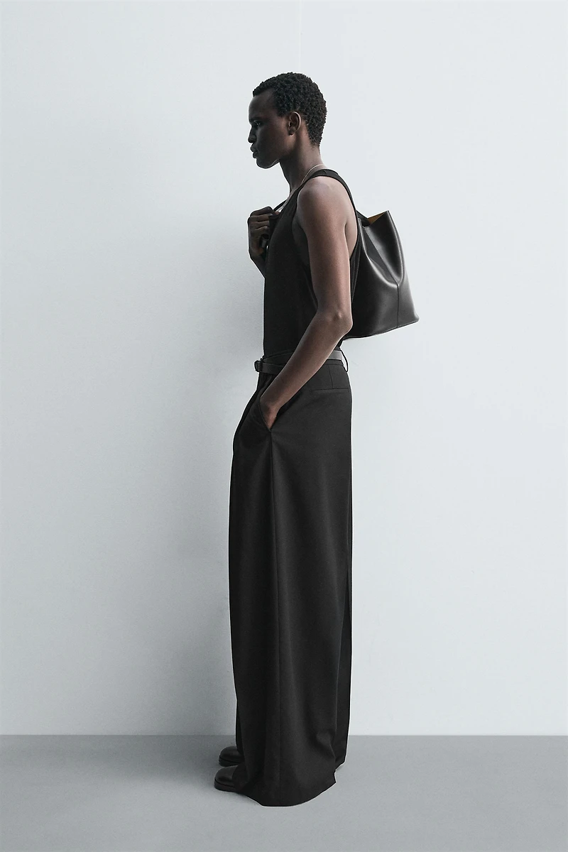PLEATED WIDE FIT PANTS