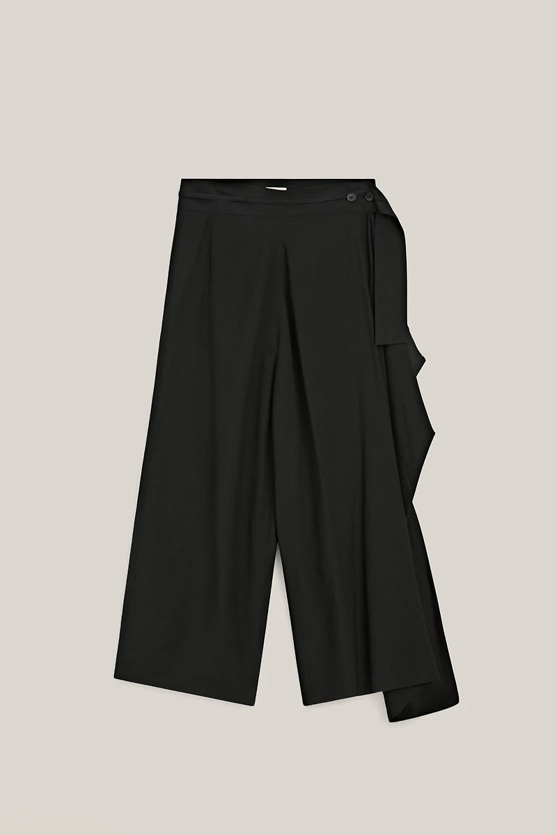 Skort with side slit detail - LIMITED EDITION