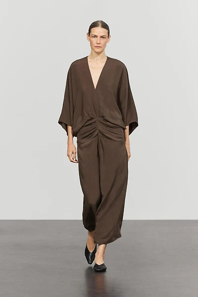 Fluid midi dress with gathered sash