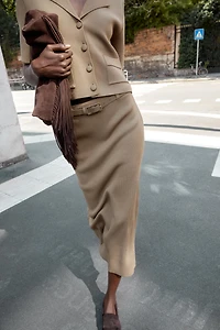 BELTED KNIT SKIRT