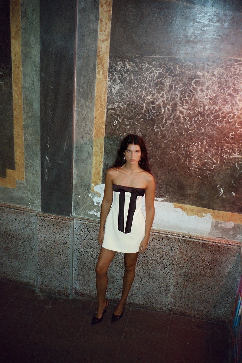 STRAPLESS BOW DRESS
