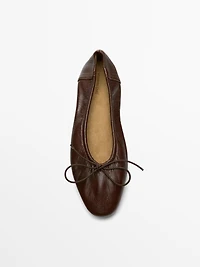 Gathered ballet flats with bow