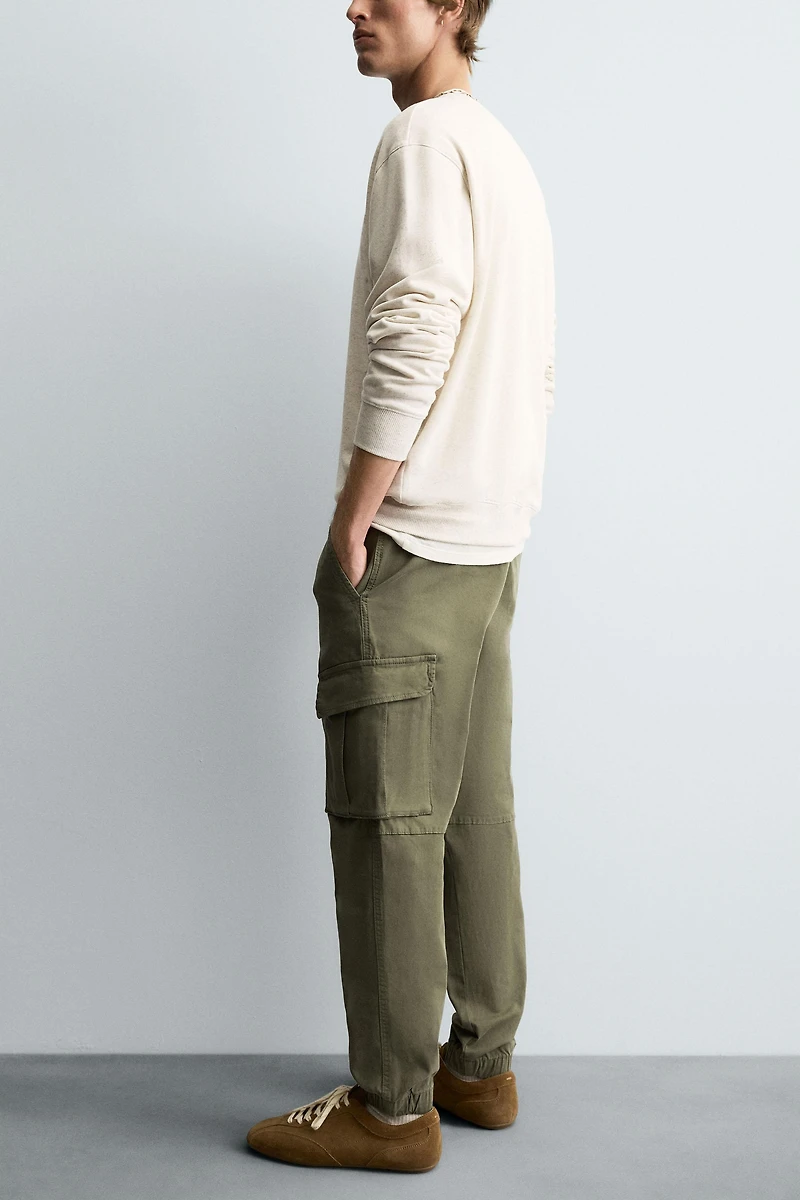 SLIM FIT CARGO PANTS