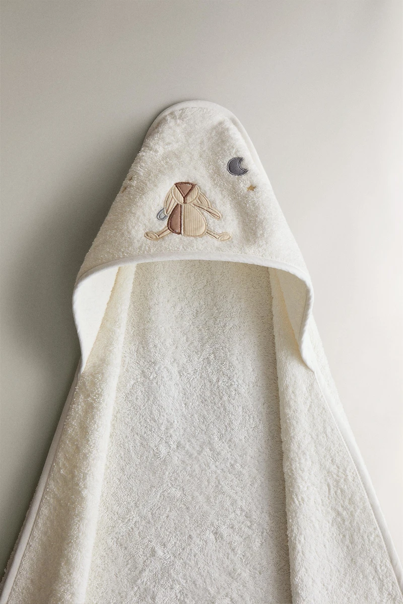 HOODED BABY BATH TOWEL