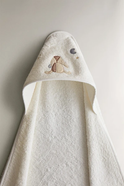 HOODED BABY BATH TOWEL