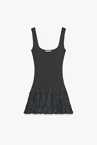 CONTRASTING VOLUMINOUS DRESS