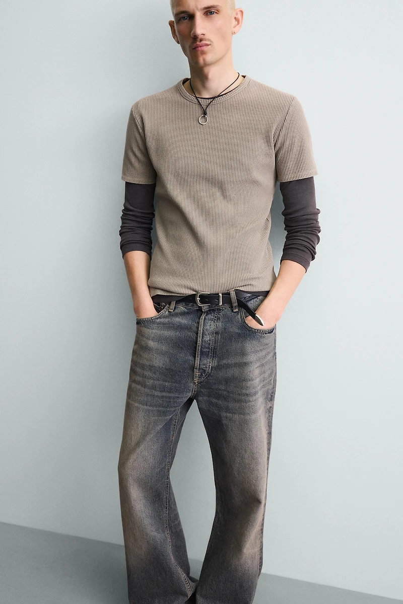 SLIM FIT TEXTURED KNIT T-SHIRT
