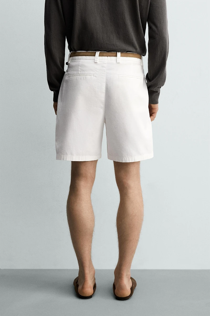 BERMUDA REGULAR FIT À PLIS