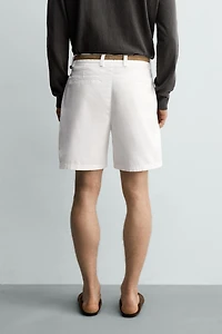 BERMUDA REGULAR FIT À PLIS