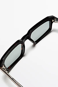 Rectangular sunglasses