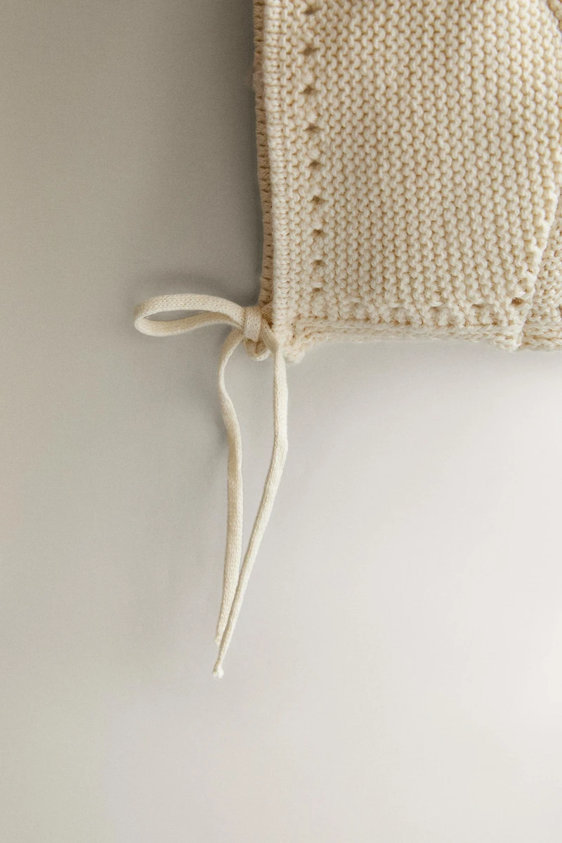 BONNET BÉBÉ EN MAILLE