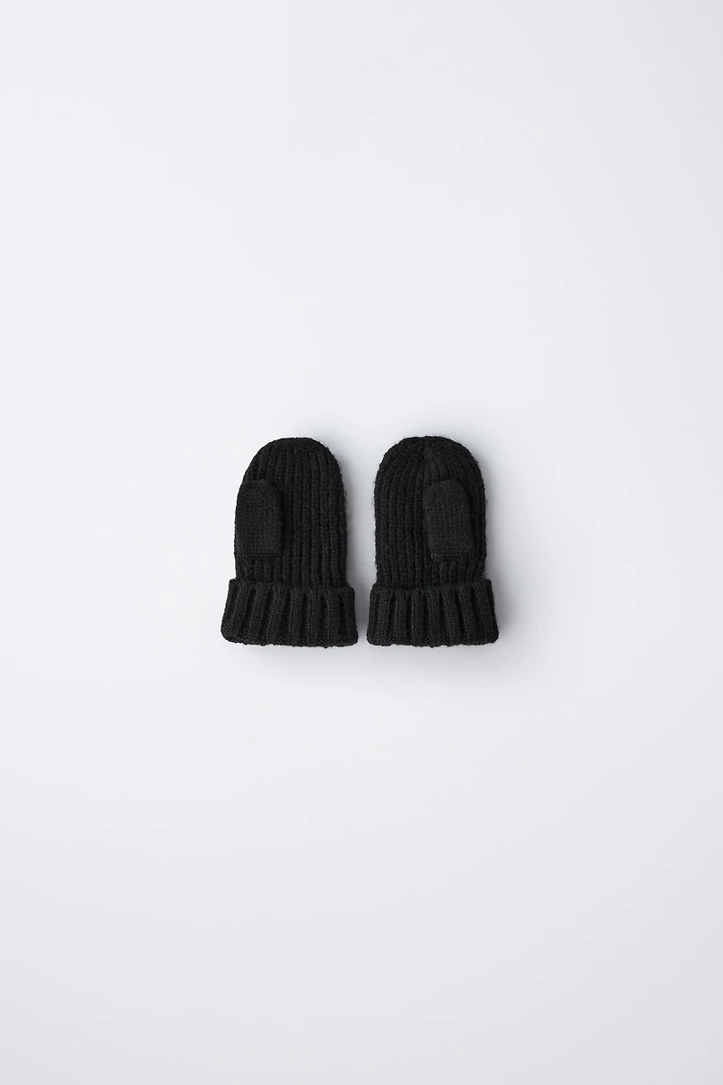 KNIT MITTENS