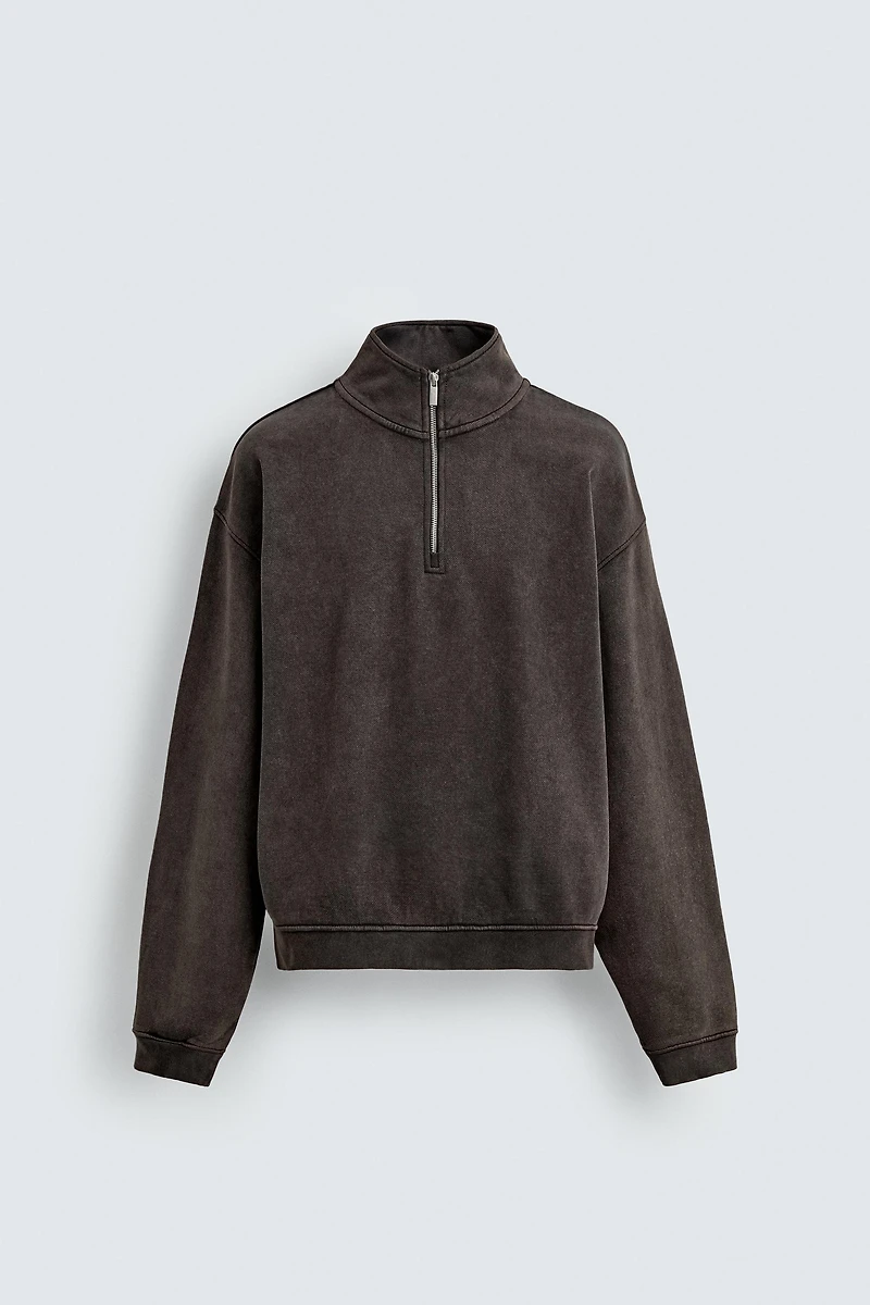 WASHED QUARTER-ZIP SWEATSHIRT