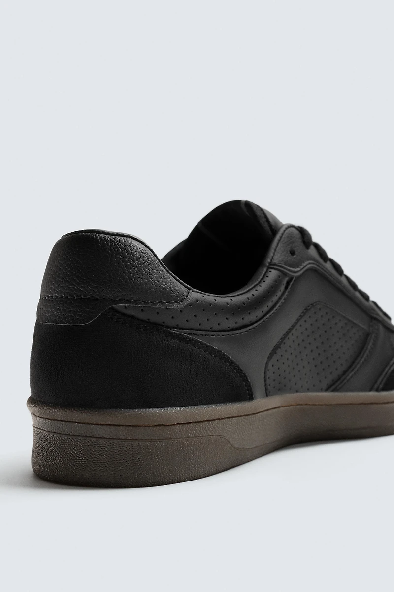 CONTRAST SOLE SNEAKERS