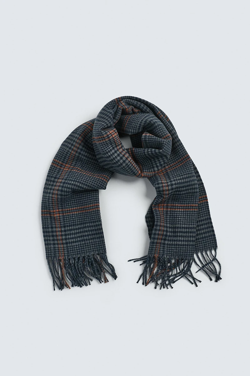 FRINGED PLAID SCARF