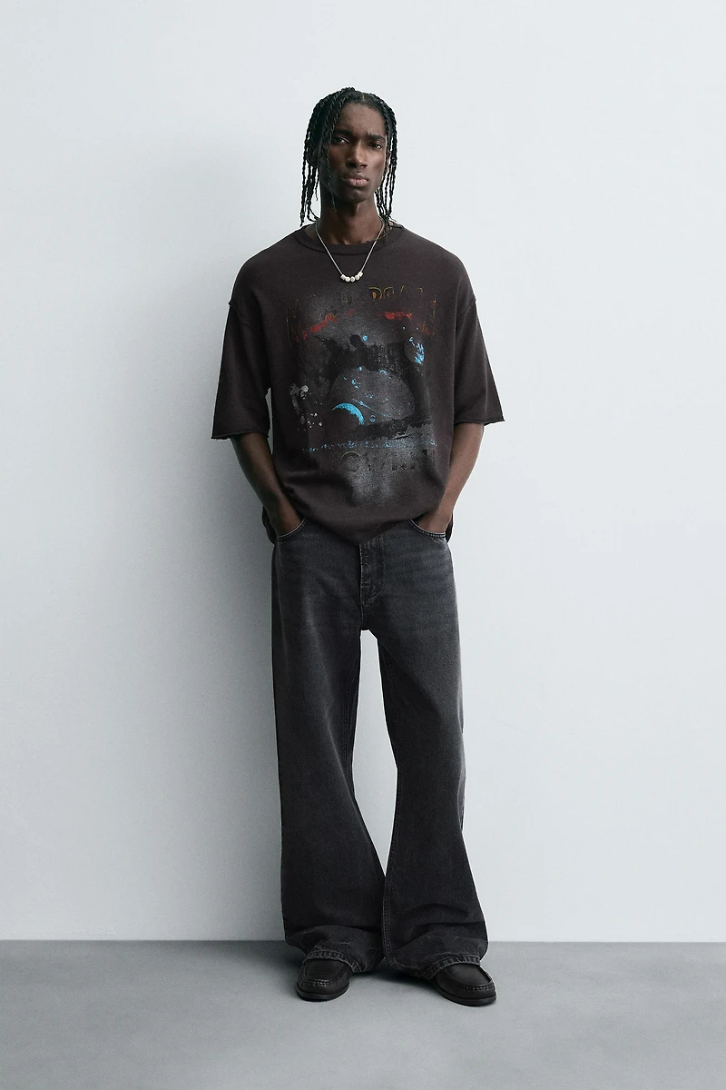 T-SHIRT EN MAILLES IMPRIMÉ DÉLAVÉ