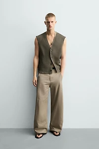 RELAXED FIT TEXTURED VEST