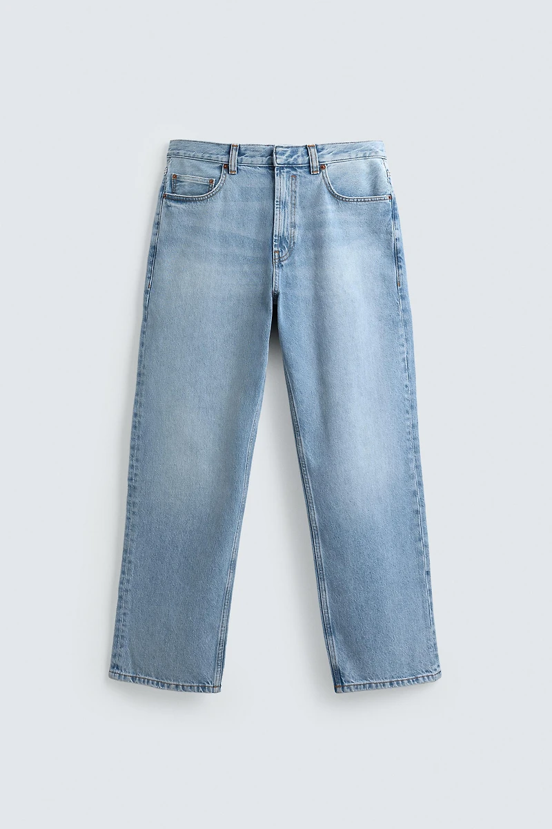 STRAIGHT FIT JEANS