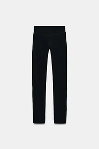 SEAM DETAIL LEGGINGS