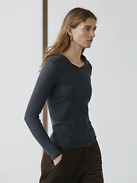 Long sleeve knit V-neck polo shirt
