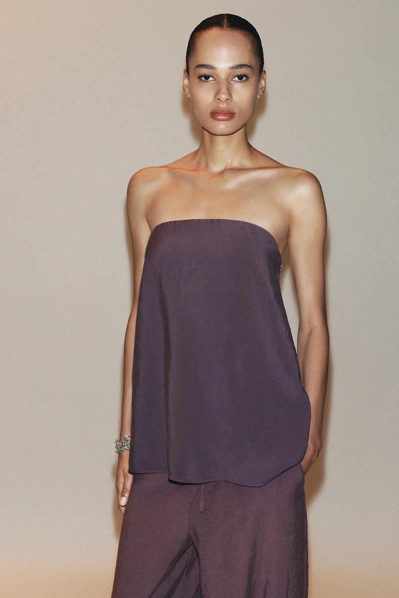 FLOWY STRAPLESS TOP