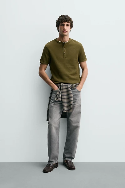 TEXTURED HENLEY SHIRT