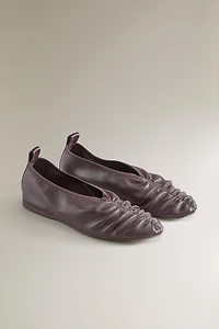 PLEATED LEATHER BALLET FLATS
