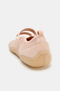ELASTIC STRAP BALLET FLATS
