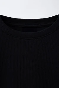PLAIN RIBBED T-SHIRT