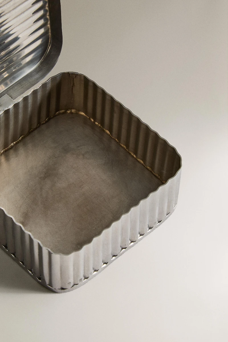 STAINLESS STEEL BOX
