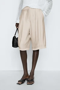 Flowing pleated Bermuda shorts - STUDIO