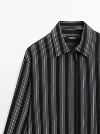 Flowing shirt with striped detailing