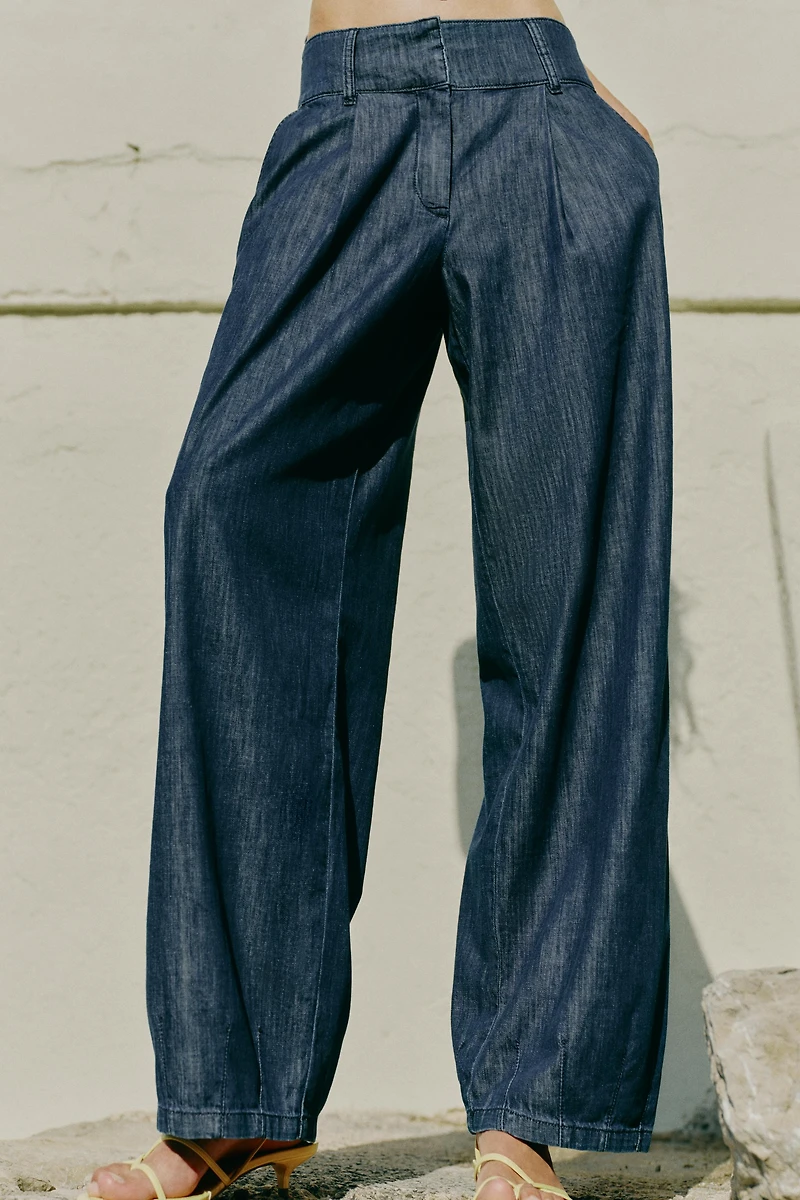 PLEATED BARREL PANTS