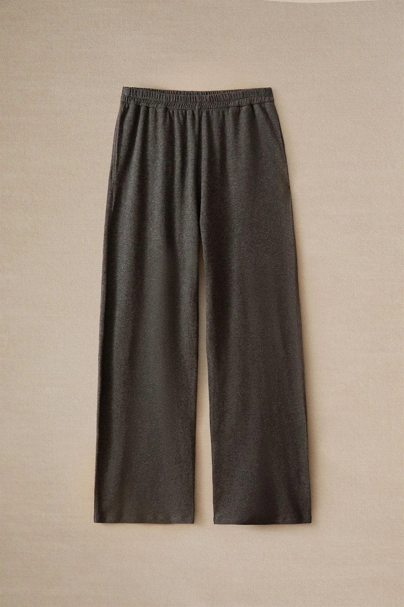 STRAIGHT PANTS