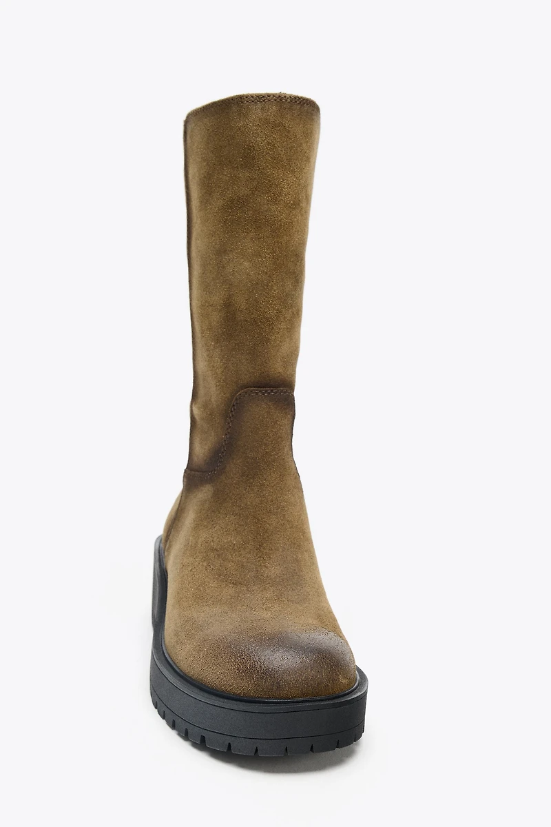 DISTRESSED EFFECT SPLIT LEATHER ANKLE BOOTS