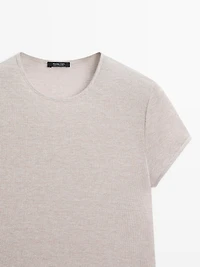 Short sleeve T-shirt with shimmery detail
