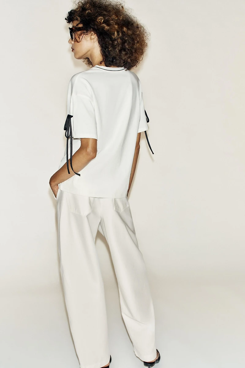 CONTRAST TRIM T-SHIRT