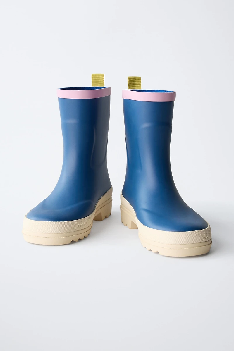 COLOR BLOCK RAIN BOOTS