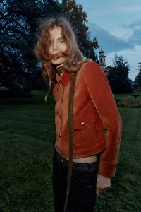 VESTE EN VELOURS À ÉPAULETTES