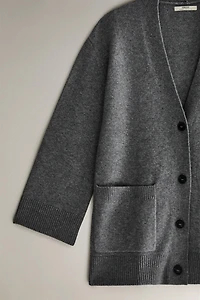 KNIT CARDIGAN