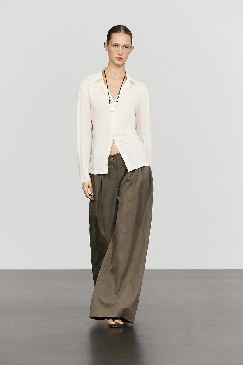 Pantalon wide leg fluide technique à plis