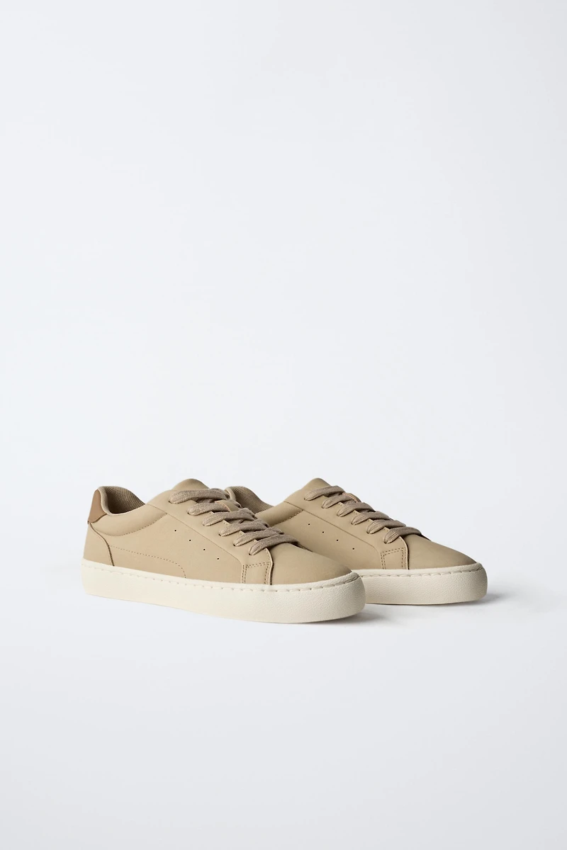 MINIMAL SNEAKERS