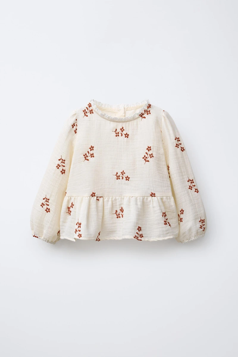 LACE EMBROIDERED FLOWER BLOUSE