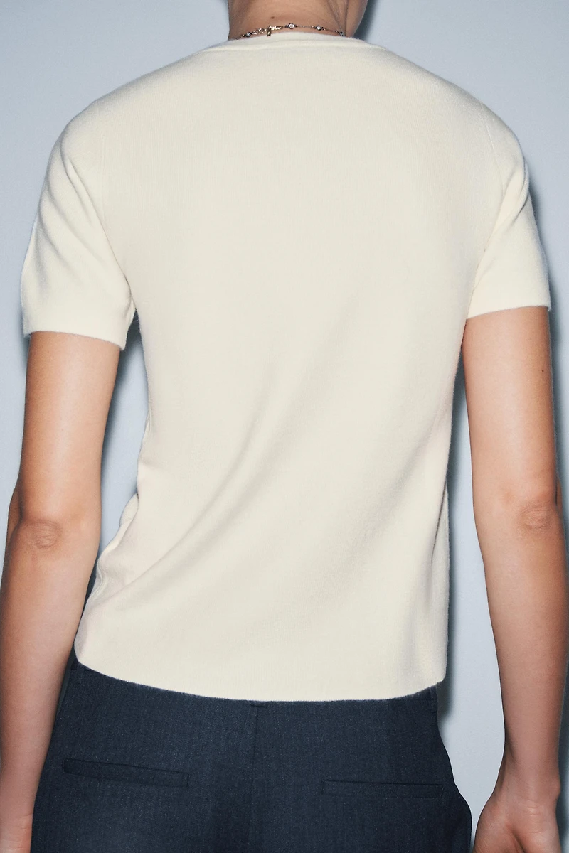 SHORT SLEEVE SOFT-TOUCH KNIT JUMPER