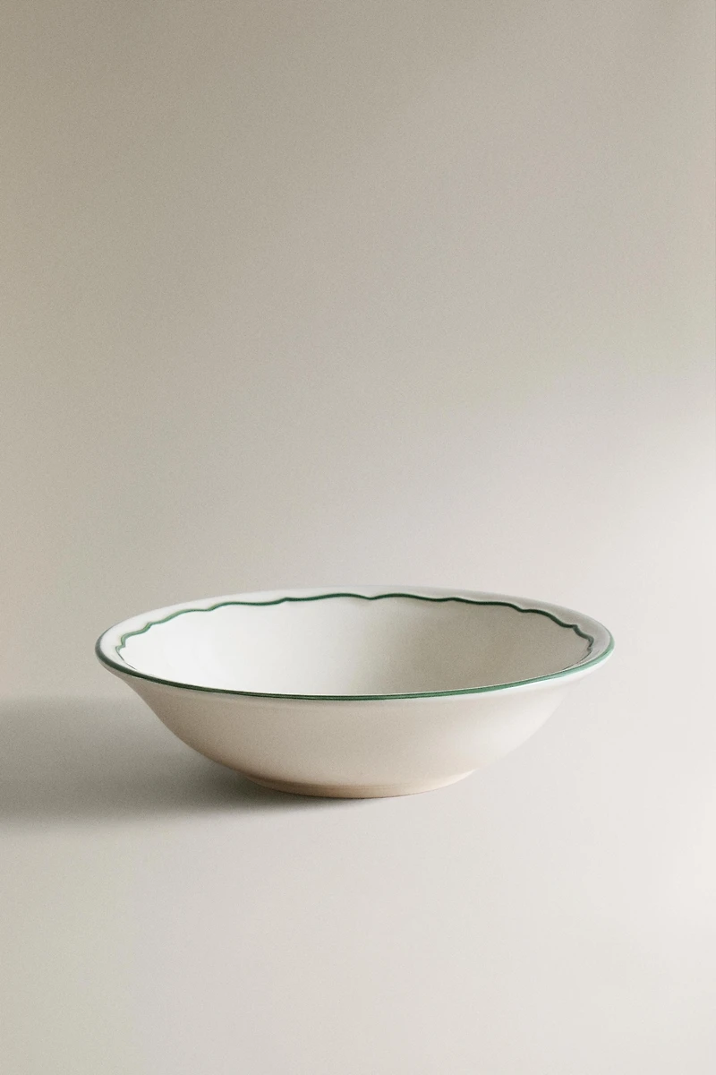 EARTHENWARE DINNER BOWL WITH CONTRASTING RIM