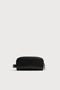 LEATHER TOILETRY BAG