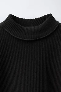RIBBED TURTLENECK T-SHIRT