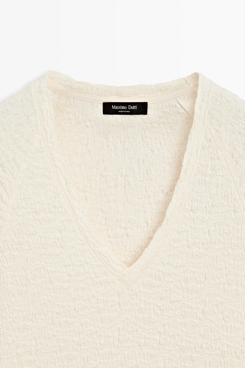 Textured V-neck T-shirt