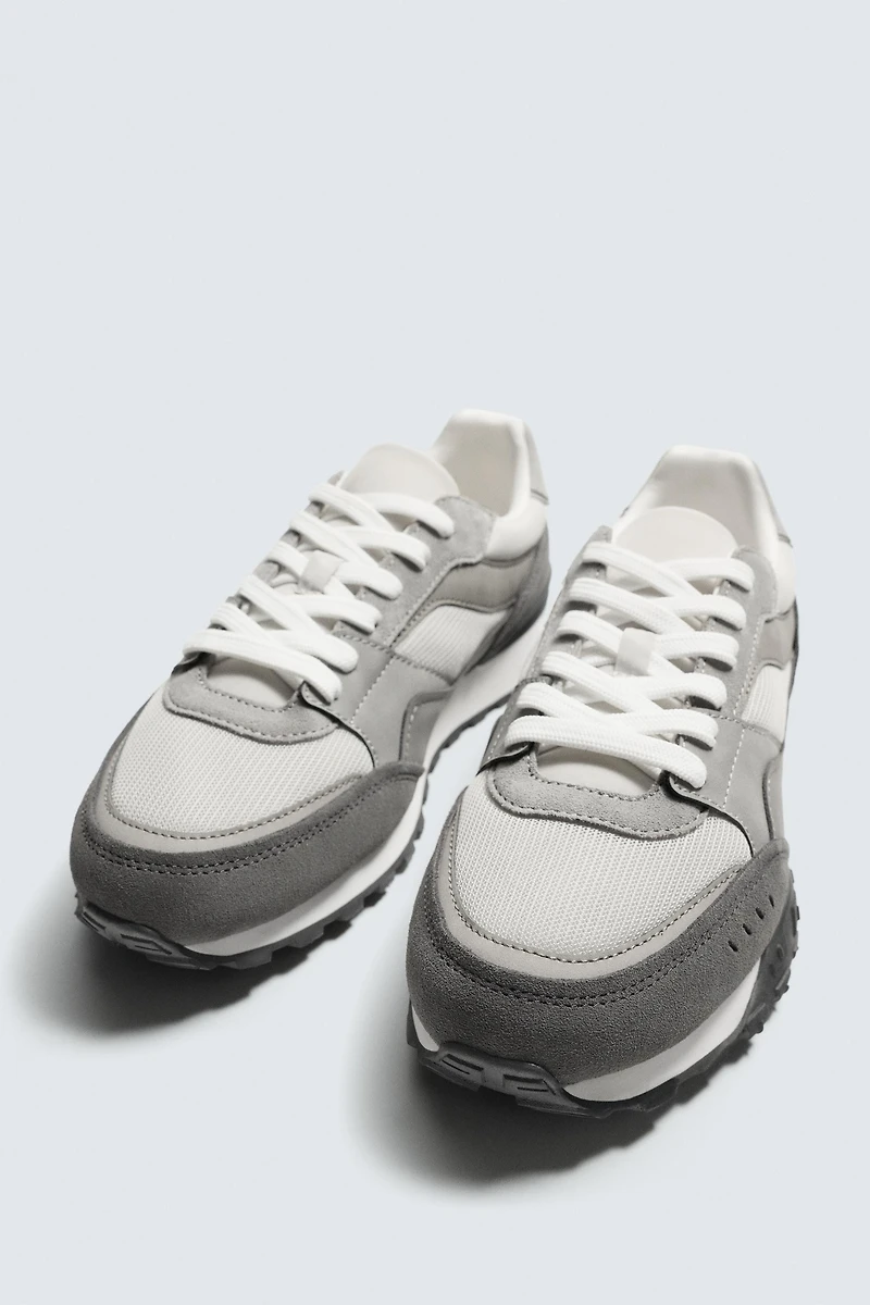 ATHLETIC SNEAKERS