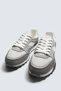 ATHLETIC SNEAKERS